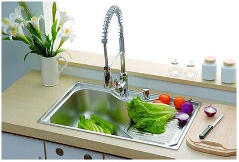 水槽專賣場“以柔克剛”或可耕作一方凈土