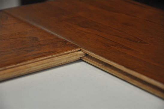 測評:生活家年代系列—深秋草原實木復合地板